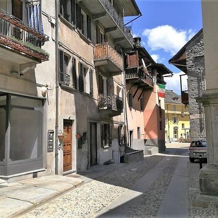 Il Vicolo By Turistica Apartment Домодосола Екстериор снимка