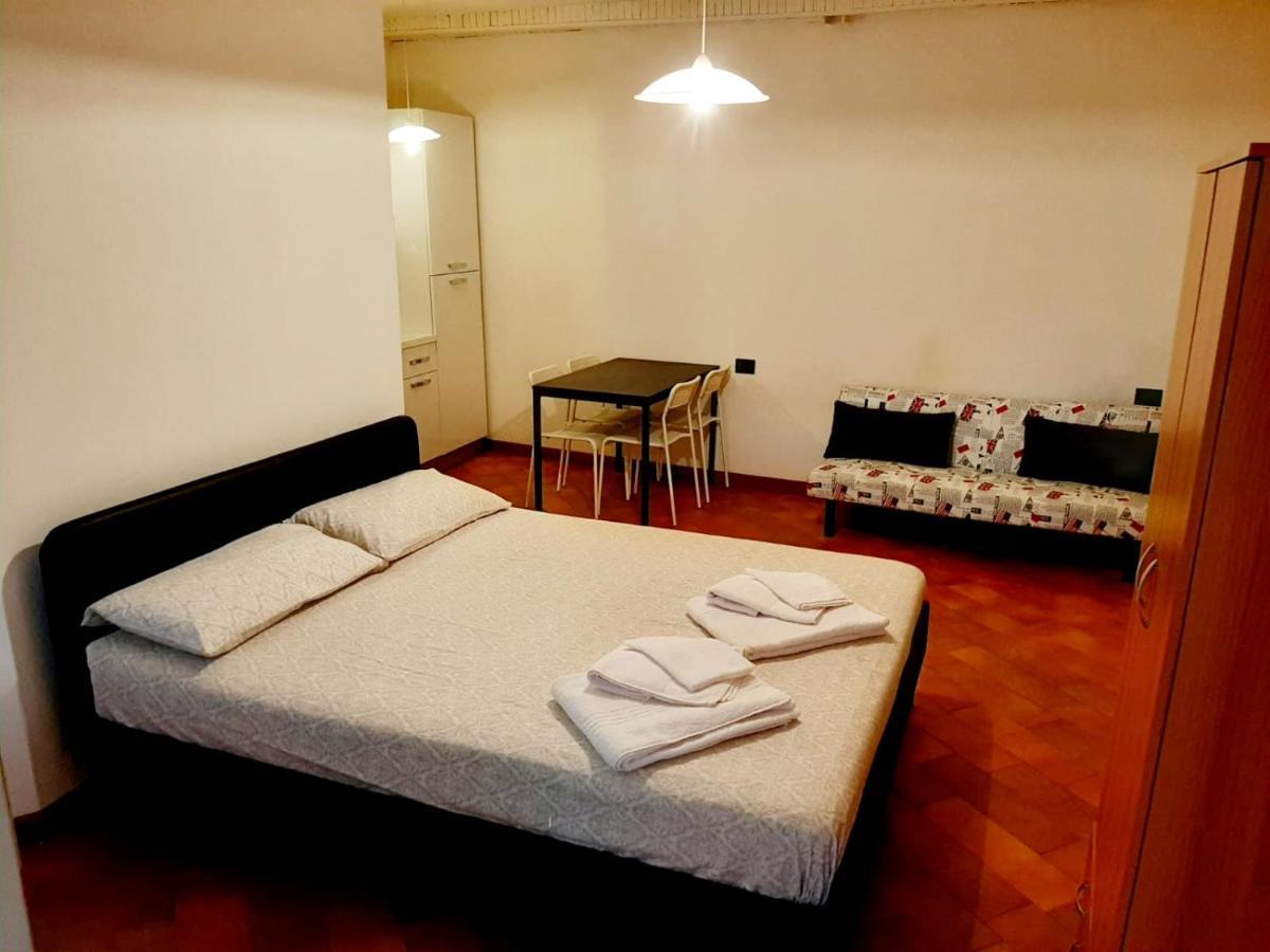 Il Vicolo By Turistica Apartment Домодосола Екстериор снимка